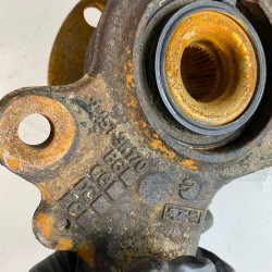 Steering knuckle front axle right VOLVO V50 C30 3M51-3K170 30760281