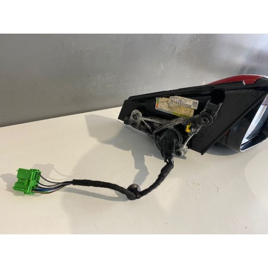 Right side view mirror electric with light and led signaling 8 wires Volvo V40 2012-2019 31278140 31299641