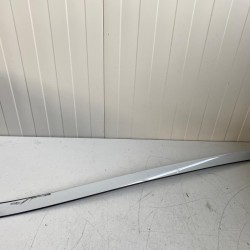 Ornament parbriz stanga Volvo XC60 2009-2017 30784797 39803231