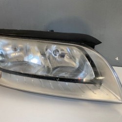 Right Headlight Halogen Volvo XC70 2008-2009 31214354