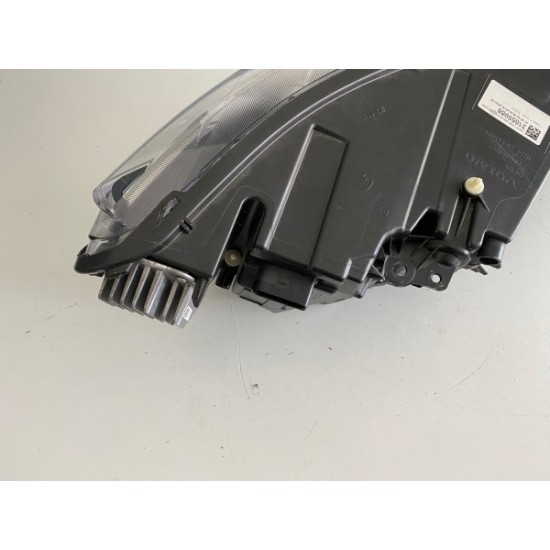 Left headlight VOLVO XC40 MID LED LHD 2018+ 31655988