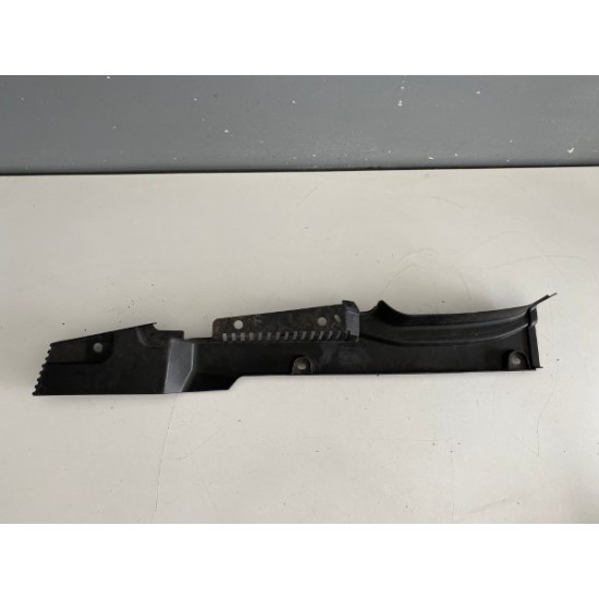 Ornament compartiment motor stanga Volvo XC90 2015-2020 31371763 