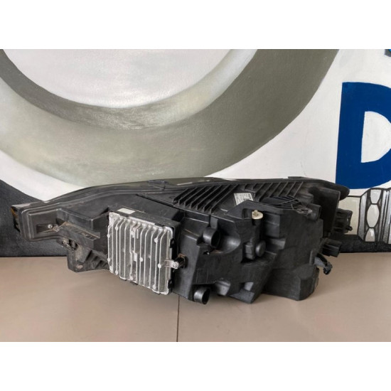 Far dreapta LED Volvo XC60 31420414