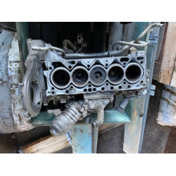 Engine block D5244T10 cu termostat in fata Volvo S60 S80 V60 V70 XC60 XC70 