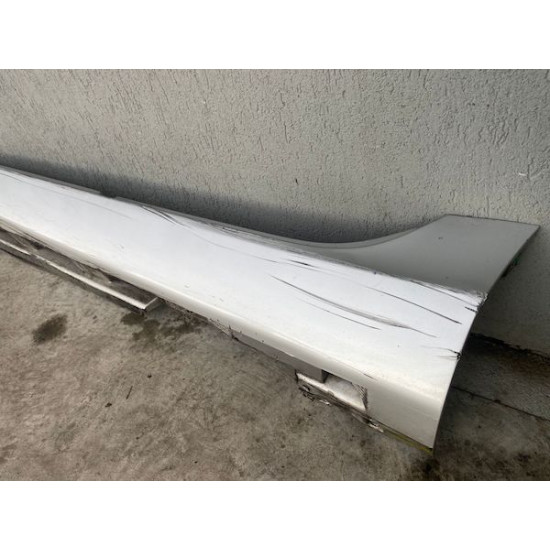 Side skirt left VOLVO V40 2012-2018 31395042