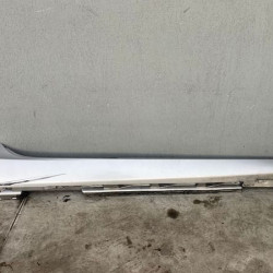 Side skirt right VOLVO V40 2012-2018 31395043