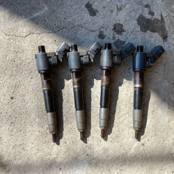 Set of 4 injectors VOLVO S60 V60 V40 2012+ VEA13-2370010-AAB