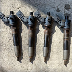 Set of 4 injectors VOLVO S60 V60 V40 2012+ VEA13-2370010-AAB