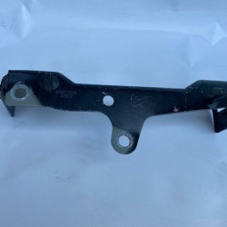 FRONT RIGHT DRIVER SIDE WING FENDER BRACKET MOUNT VOLVO XC40 2018+ 32277558