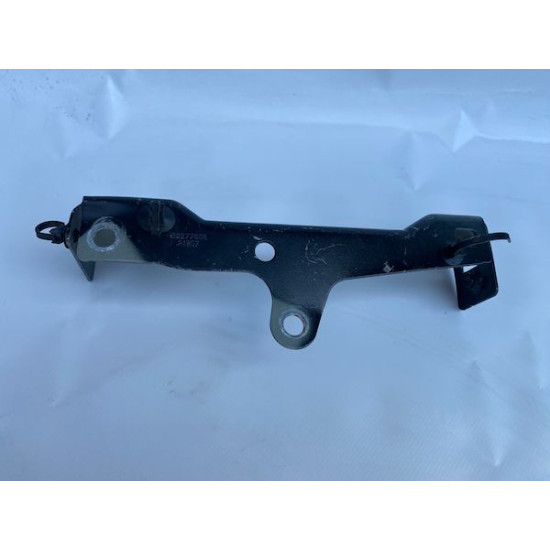 FRONT RIGHT DRIVER SIDE WING FENDER BRACKET MOUNT VOLVO XC40 2018+ 32277558