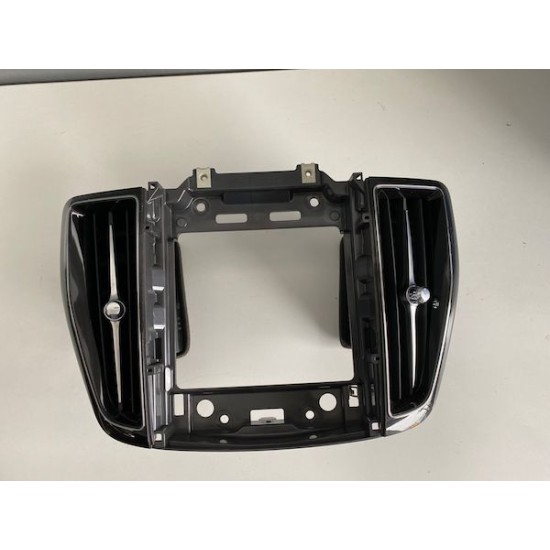 Grila centrala bord VOLVO XC60 2018+ 31417738/31477274/31477275/31417742/31417744