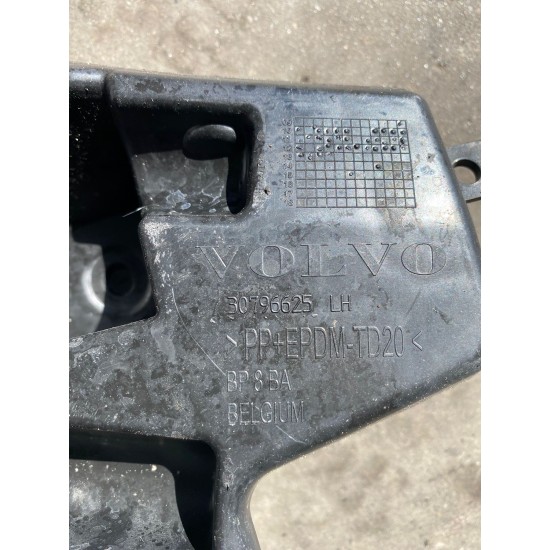 Front Fender Bracket Volvo S60 V60 2010-2013 30796625 30795048 Front Fender Bracket Volvo S60 V60 2010-2013 30796625 30795048