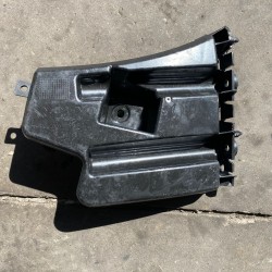 Front Right Bracket Volvo S60 V60 2010-2013 30796626 30795049