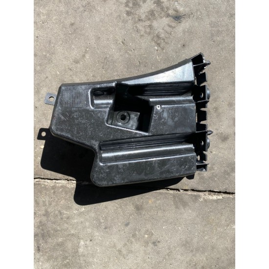 Front Right Bracket Volvo S60 V60 2010-2013 30796626 30795049