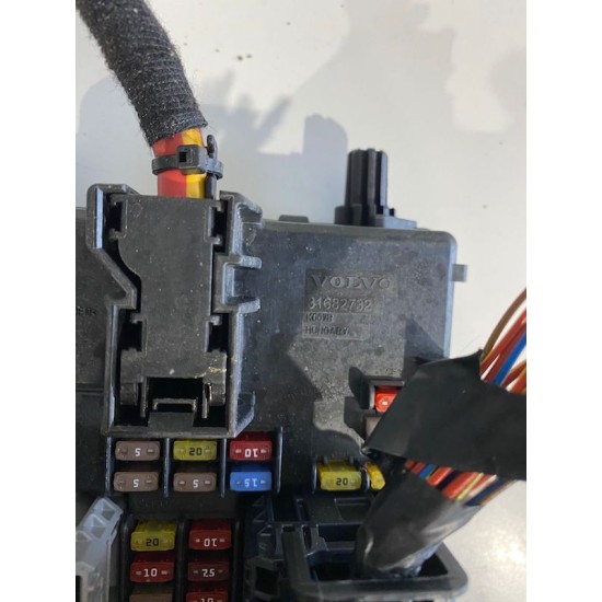 CEM Fuse box Volvo XC60 XC90 S90 V90 V60 S60 2018+ 31682732 32209198 32142591 31676644 31346672