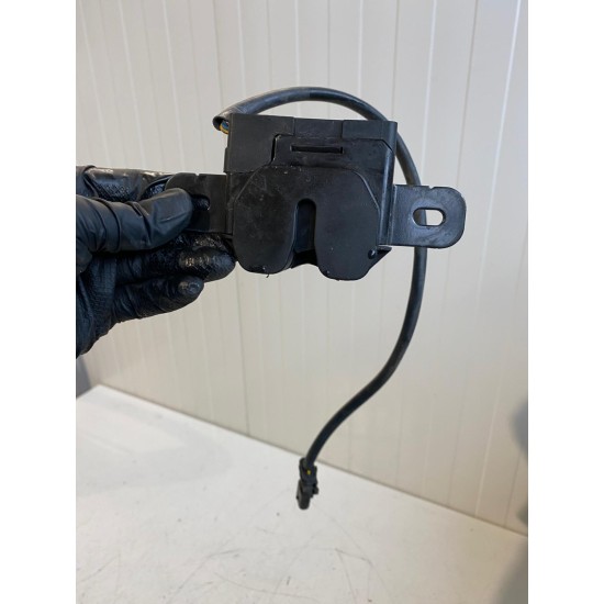 Broasca capota dreapta VOLVO S60 V60 XC60 V40 2014+ 31425844 32226108