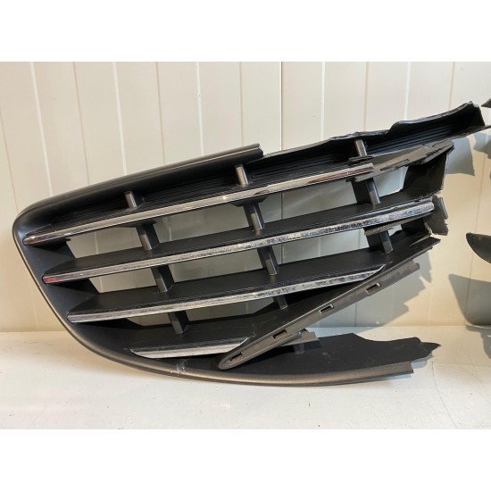 Front bumper grille VOLVO XC60 2014-2017 31333832 31333836 31386518 31386519 31383751