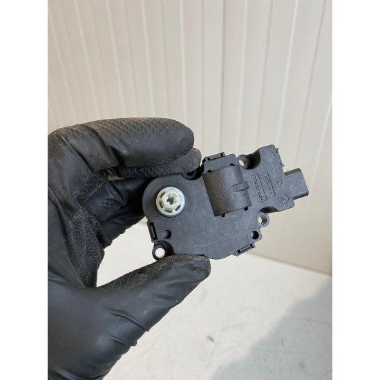 Heater regulator motor VOLVO XC60 V60 S60 V70 S80 XC70 V60CC 22092016 MAHLE K9749007 31497549