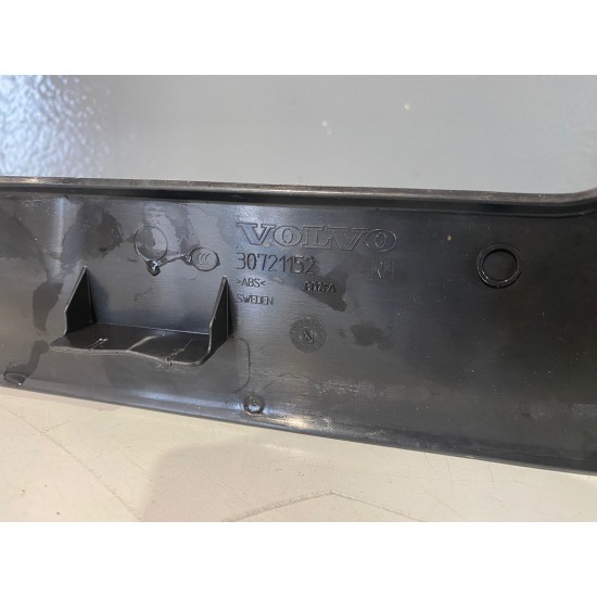 Ornament prag dreapta spate VOLVO XC60 2014-2017 30721152
