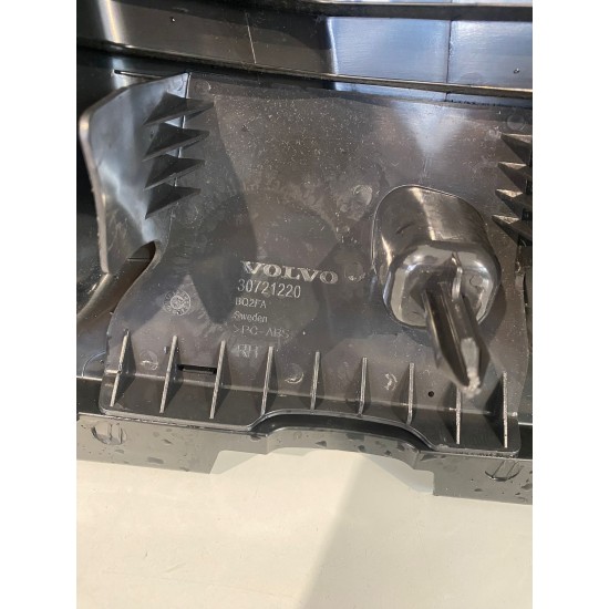 Ornament interior dreapta centura mijloc B-pillar VOLVO XC60 30721220 39805193