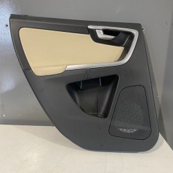 Fata de usa stanga spate Volvo XC60 30766403 8635780