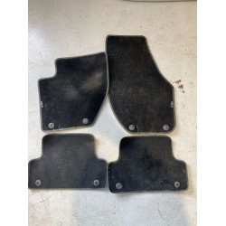 Mat set textile VOLVO V40 2013-2015 31463821