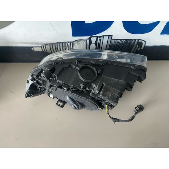 Front right headlight VOLVO S60 V60 2014+ 31420118