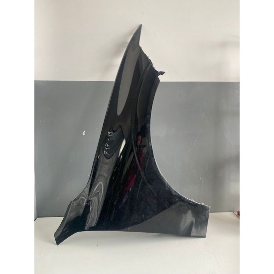 Aripa dreapta fata VOLVO XC60 2018-2023 32297442