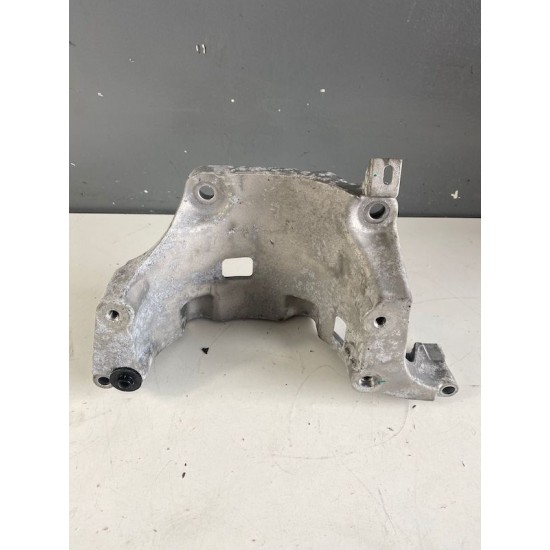 Alternator bracket VOLVO XC60 XC40 XC90 V90CC V60 V60CC 2018-2023 31480101 32441214