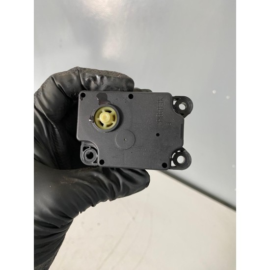 Climate control module Volvo XC90 XC70 S80 V70 S60R 30676510 8623355