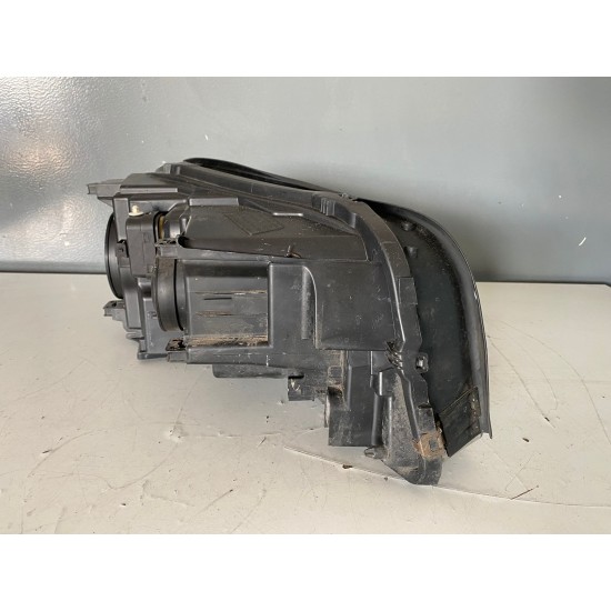 Far stanga fata halogen RHD Volvo XC90 2003-2007 30678178 30784151