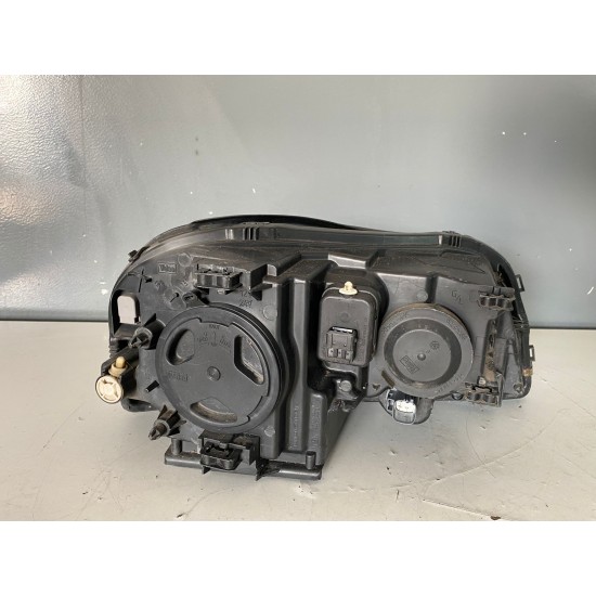 Far dreapta halogen RHD Volvo XC90 2003-2006 30744012 30784152 31290889 Far dreapta halogen RHD Volvo XC90 2003-2006 30744012 30784152 31290889