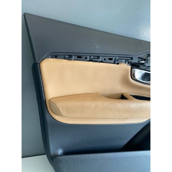 Fata usa stanga fata Volvo XC90 2015+ 31393113 