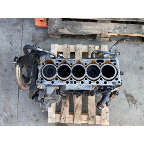Engine block VOLVO XC70 2012 D5244T15 36001935