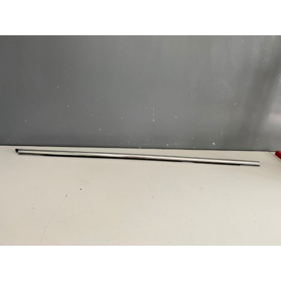 Ornament cromat geam usa dreapta fata Volvo XC90 2015-2022 31845555 32237181