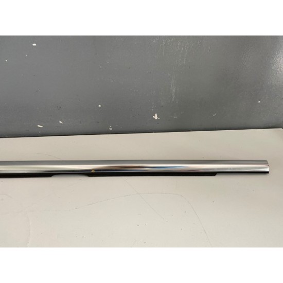 Ornament cromat geam usa dreapta fata Volvo XC90 2015-2022 31845555 32237181