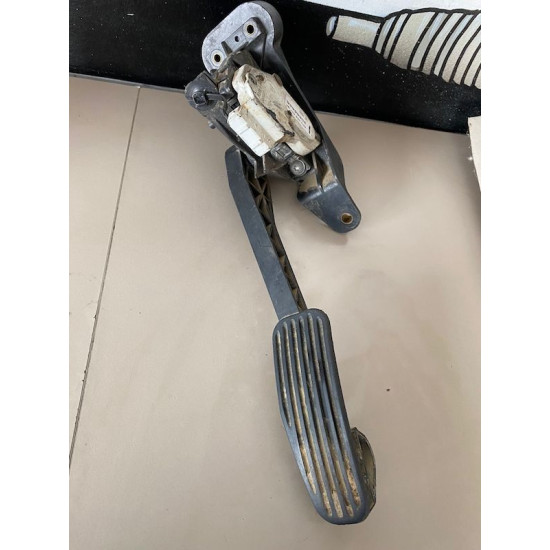 Accelerator pedal Volvo XC90 2003-2006 30666656