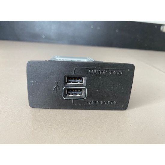 Modul/Control unit/Port USB APPLE CARPLAY VOLVO S60 S90 V90 V60 V60CC XC40 XC60 XC90 2015+ 31407038