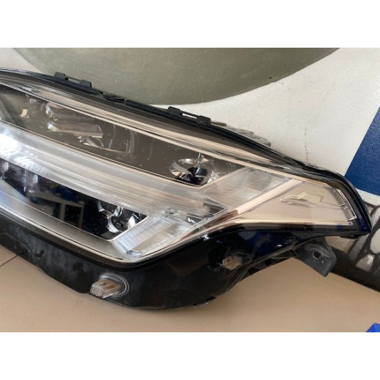 Far stanga MID LED RHD VOLVO XC90 2019+ 32228304