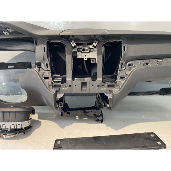 Kit plansa de bord cu 3 airbag-uri VOLVO XC60 2018+ 31417557
