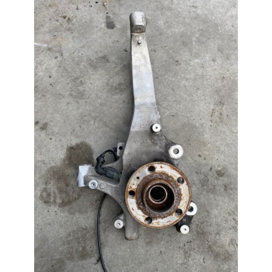 Front right steering knuckle Volvo XC60 2018+ 31476879