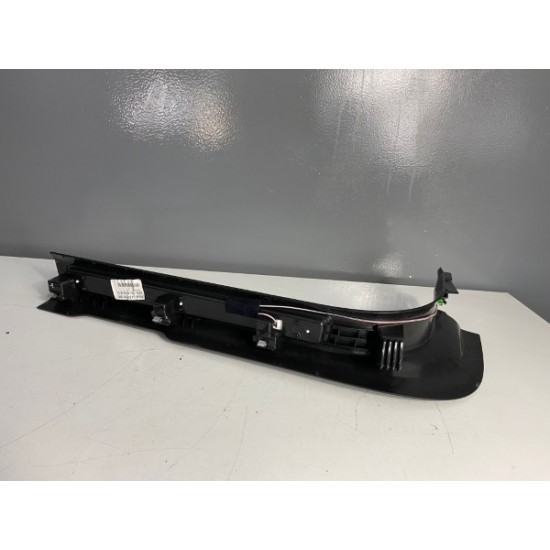 FRONT RIGHT SILL PLATE TRIM COVER ILUMINATED R-DESIGN VOLVO S90 V90 31377617 39838887