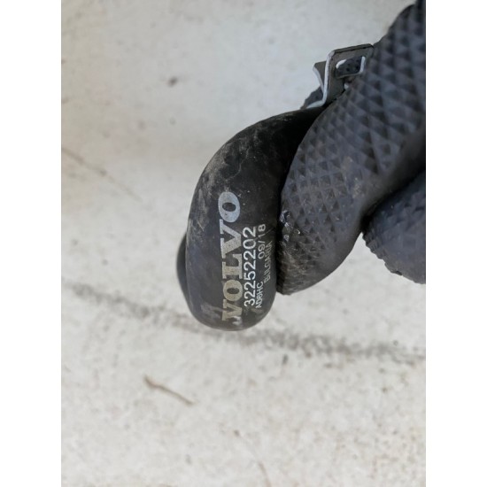 Furtun racire apa VOLVO S90 V90 32252202 31368320 