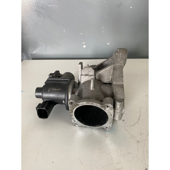 EGR valve VOLVO S60 V70 S80 XC70 V50 XC90 S80 30743863 EGR valve VOLVO S60 V70 S80 XC70 V50 XC90 S80 30743863