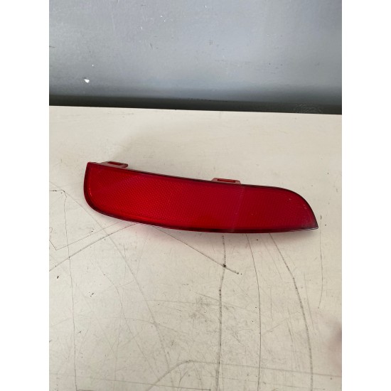 Rear left bumper reflector cat eye Volvo S40 V50 30763345 Rear left bumper reflector cat eye Volvo S40 V50 30763345