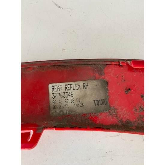 Rear right bumper reflector cat eye Volvo S40 V50 30763346 Rear right bumper reflector cat eye Volvo S40 V50 30763346