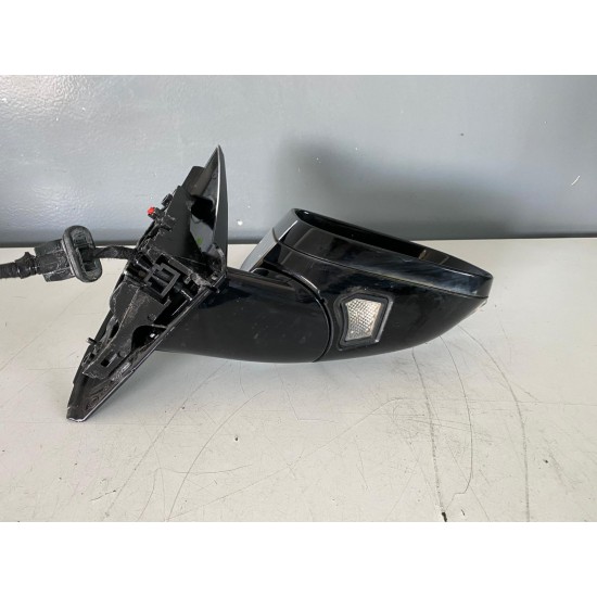 Oglinda dreapta electroheliomata cu rabatare bec memorie 13 fire VOLVO V60 31402593 31402649