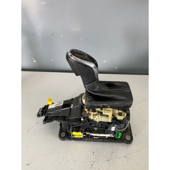 Schimbator de viteze automat Volvo V60 D6 HYBRID 2014+ 31367687 31367486 Schimbator de viteze automat Volvo V60 D6 HYBRID 2014+ 31367687 31367486