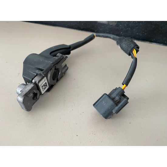 Hatchback Front Bonnet Hinge Release VOLVO V40 2012-2018 31305432