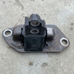 Right engine pad Volvo XC90 V70 S60 30748811